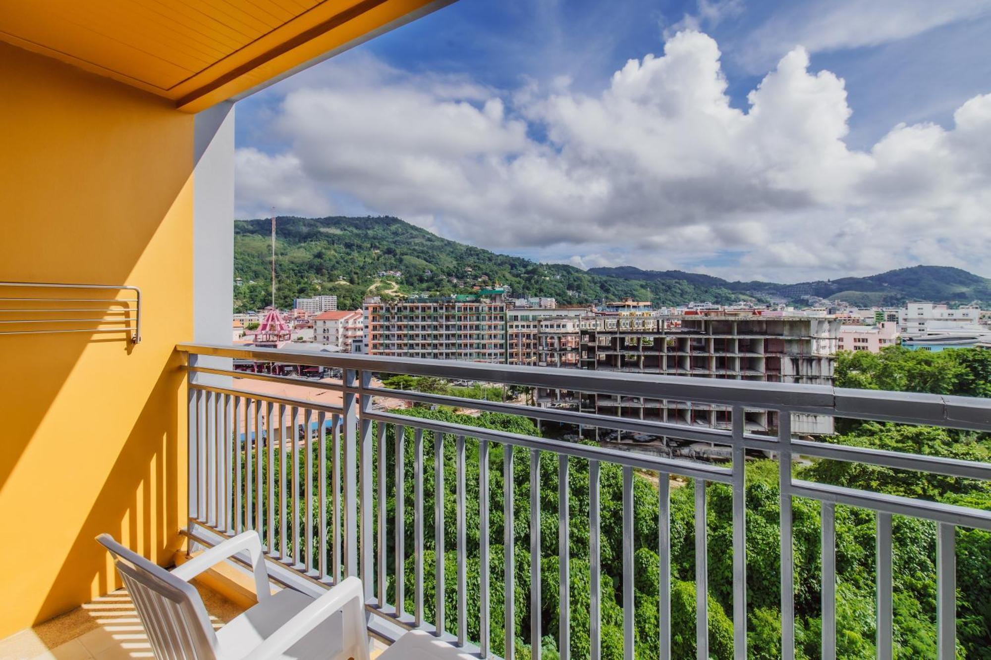 Elite Suites Patong By Bauman Residence Exterior photo